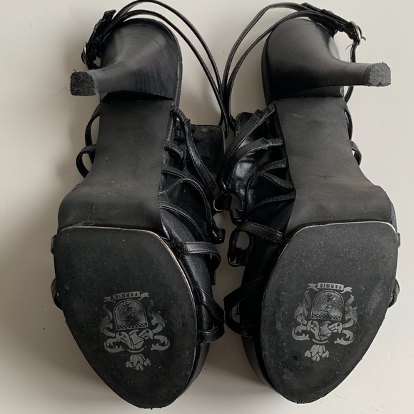 Fergie Sexy Black Ankle Strap Platform Heel Size 9 - Picture 4 of 6